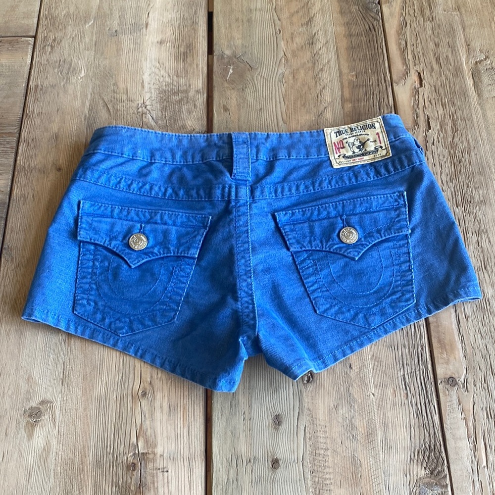 Pre-owned True Religion shorts size 27
